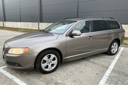 VOLVO V70 atsauksmes